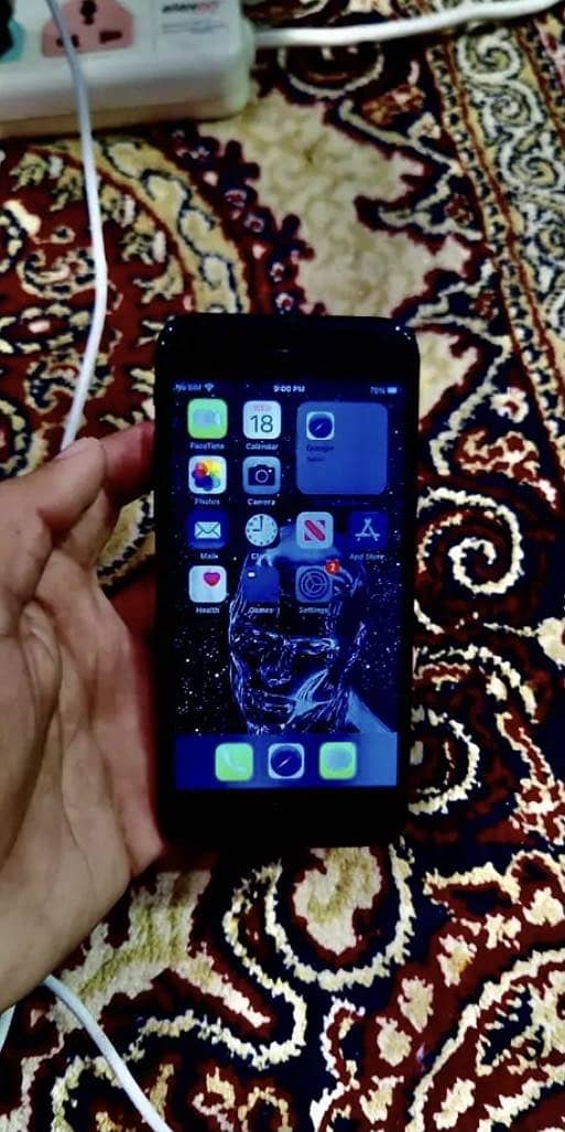 Apple iPhone 7 1