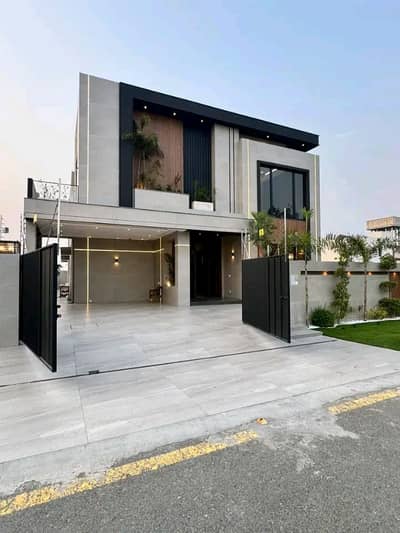 1 kanal Luxury Furnished House is Available For Sale in Bahria Town Lahore