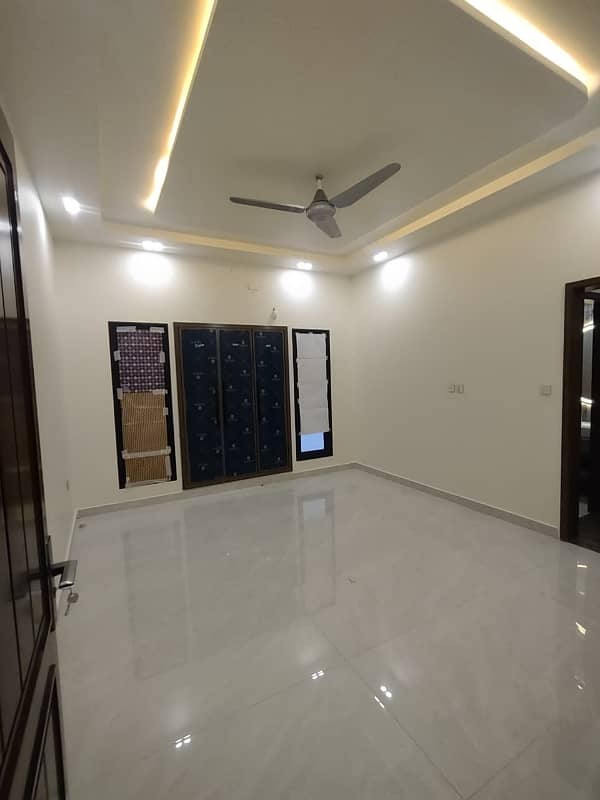 Well Maintained Portion Is Available 0