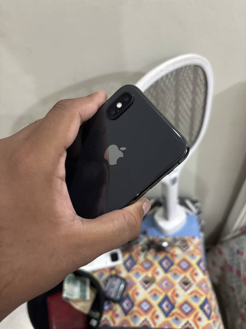 Apple iPhone X 6
