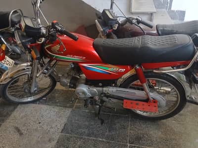 Honda cd 70 2016 (03195290139)