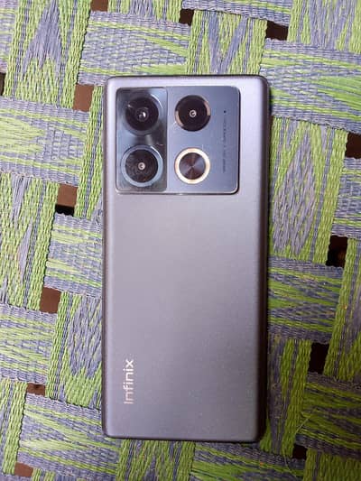 Infinix Note 40 Pro