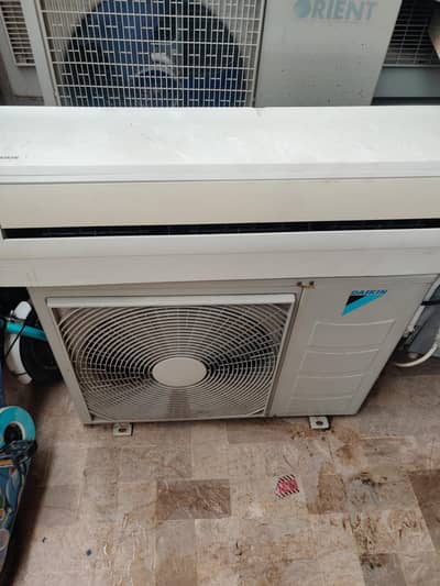 DAIKIN AC