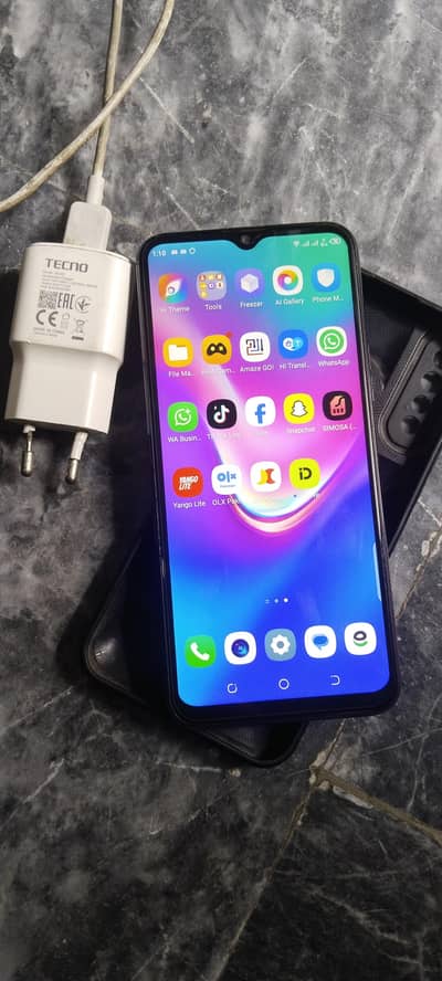 Tecno Spark 4