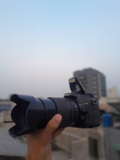 nikon d7100 with 18/105 and all asseries price final hai lahore