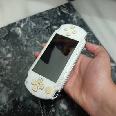 Psp 1000 white gaming console used