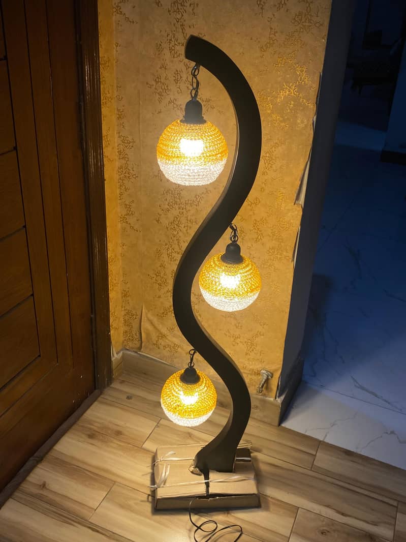 floor lamp 0