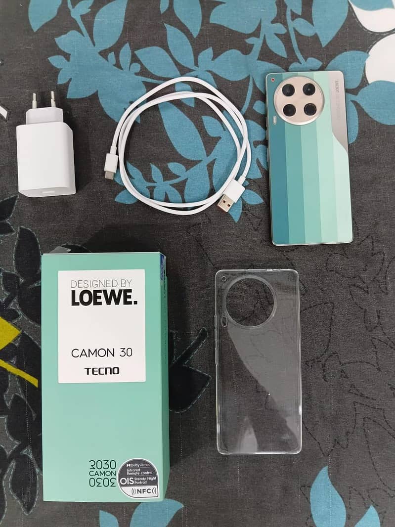 Tecno CAMON 30 0