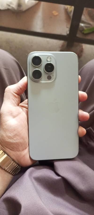 Apple iPhone 15 Pro Max