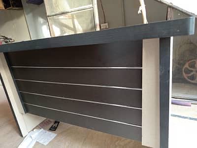 Office Table Brand New 4x2.2 Size With 3 Drawers