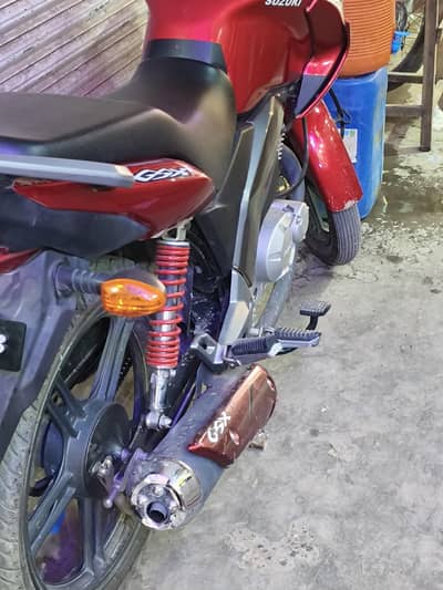 Suzuki gsx 125
