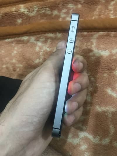 Apple iPhone 5s