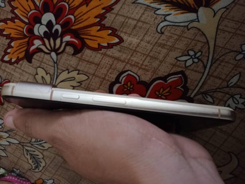 Google Pixel 8 2
