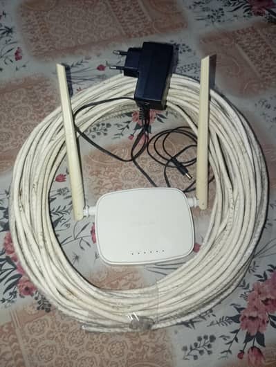 Tenda N 301 Wifi Router + Charger + 100 Router CAT5e  LAN Cable 10\10