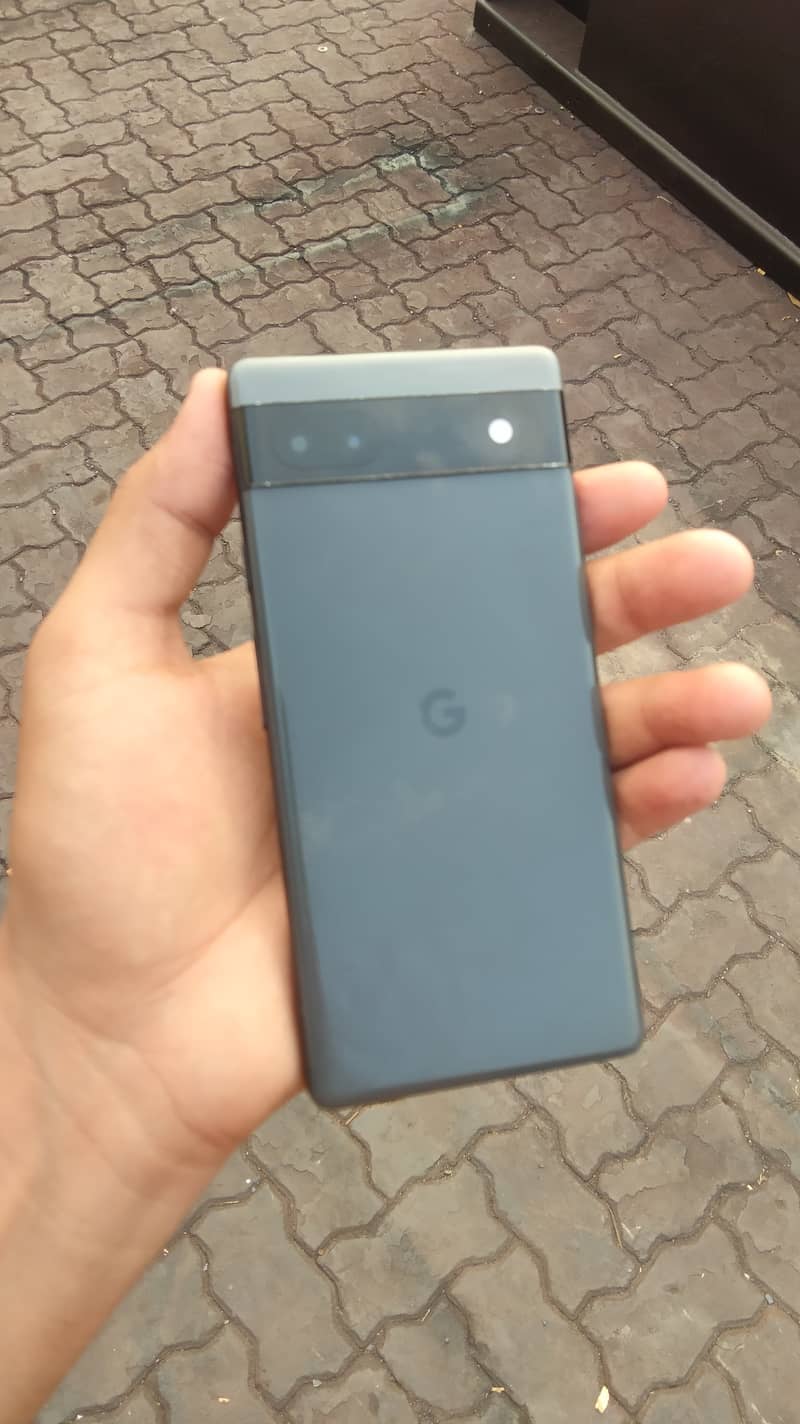 Google Pixel 6a 1