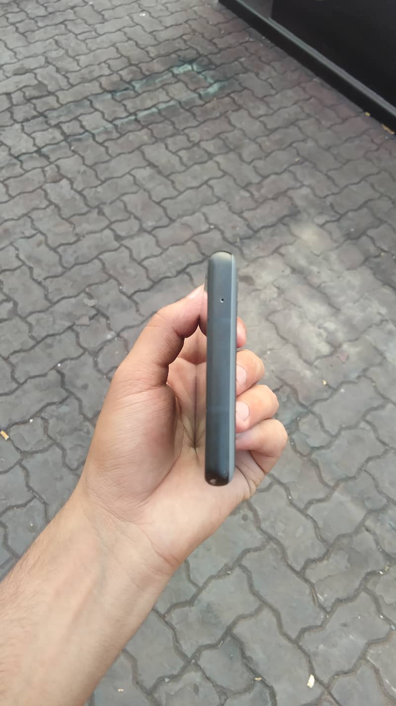 Google Pixel 6a 5