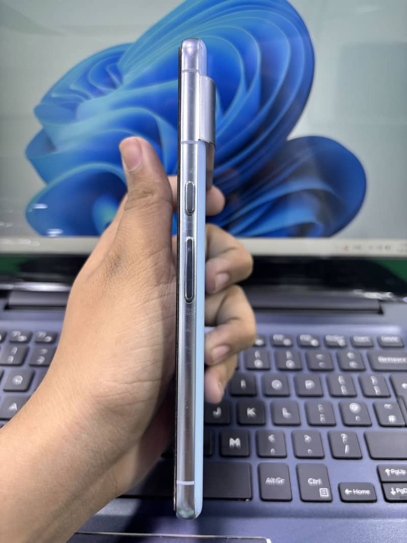 Goggle pixel 8pro 1