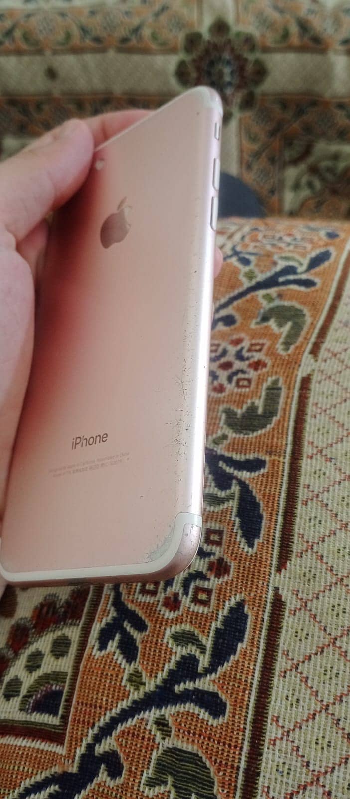 Apple iPhone 7 0