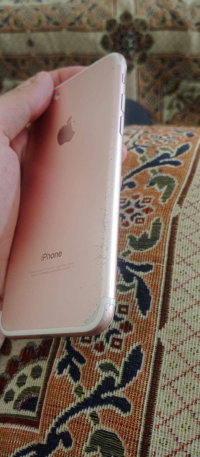 Apple iPhone 7 2
