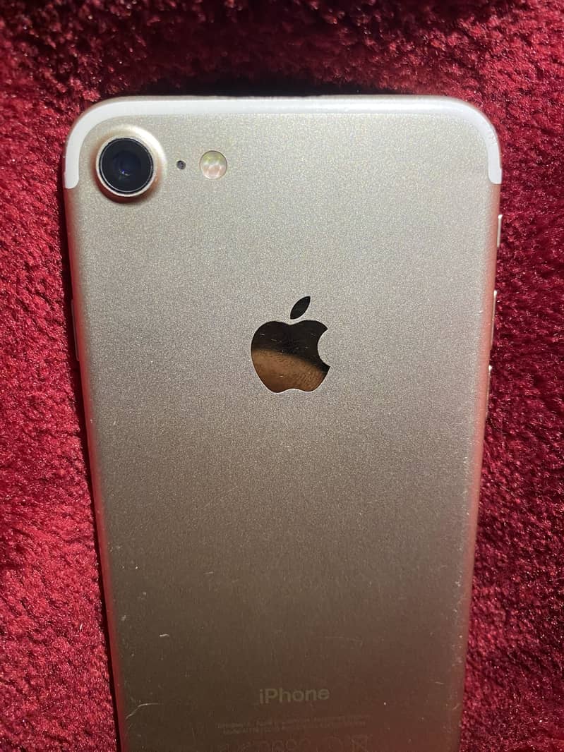 Apple iPhone 7 2