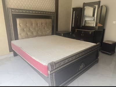King size Bed for sale solid wood