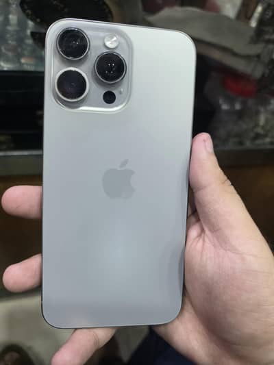 Apple iPhone 15 Pro Max