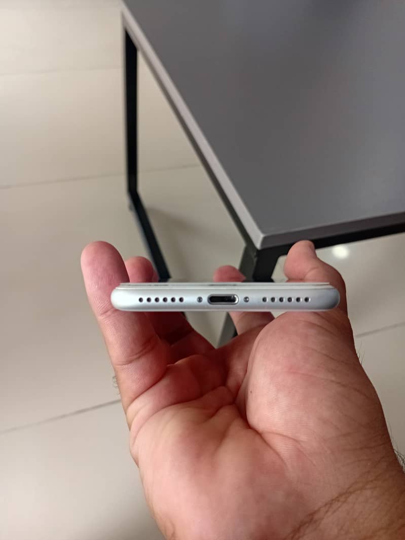 Apple iPhone 8 2