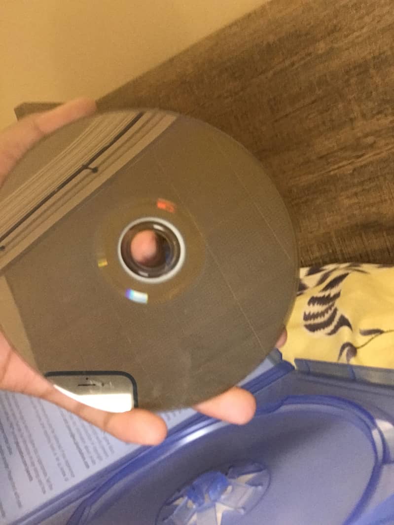 Spider Man PS4 with Fifa 20 PS4 3