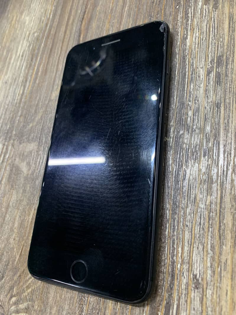 Apple iPhone 7 Plus 0