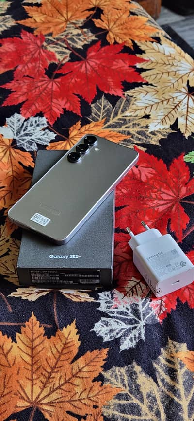 Samsung Mobile S25 Plus Full Box