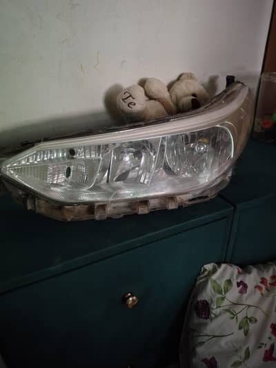 Toyota Yaris Genuine Headlights Available At Reasonable Price