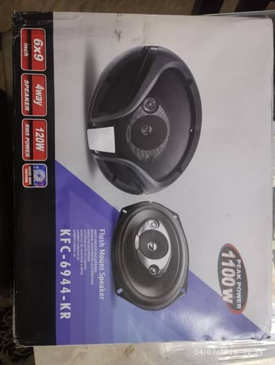 Almost new kenwood speaker