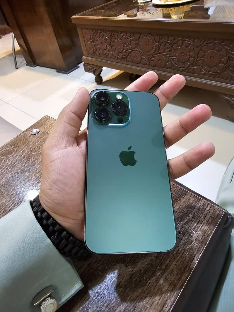 Apple iPhone 13 Pro 6