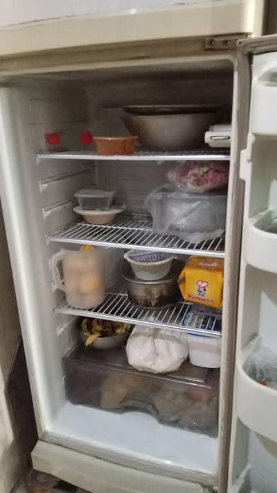 Dowlance Refrigerator