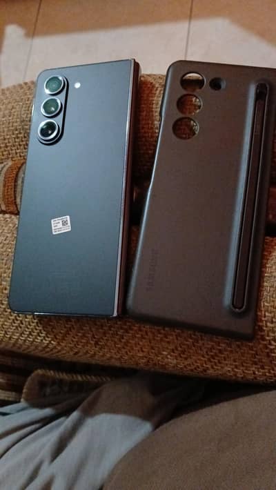 Samsung Mobile Z Fold 5 512gb 10.10 all ok new condition