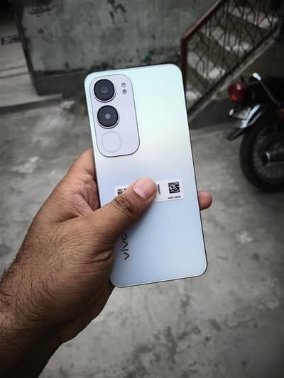 Vivo Y29s