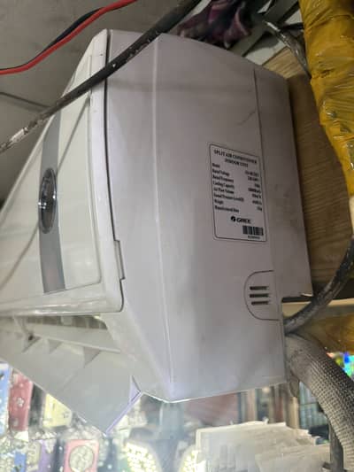 Gree 1.5 ton perfect condition nd colling condition