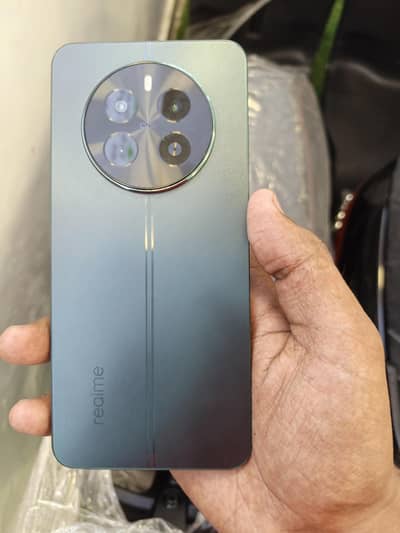 Realme 12