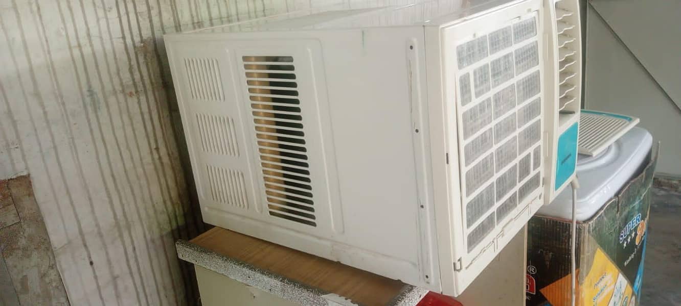 WINDOW AC 2