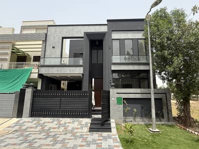 7 Marla Corner House For Sale Best Location For Residence