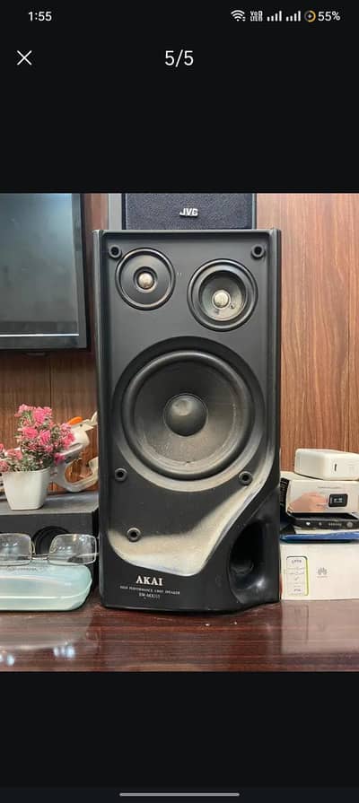 Original Akai Japanese Bookshelf Speakers – 10/10 Condition