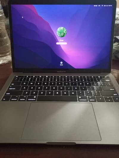 MacBook pro 2017 13.3 inch