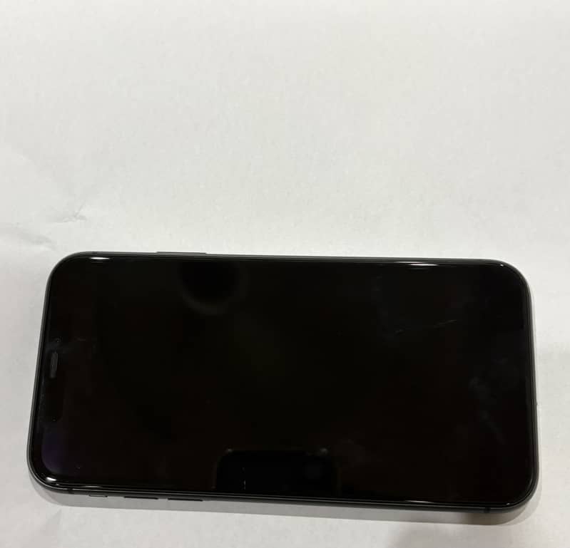 Apple iPhone 11 4