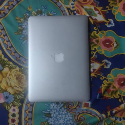 macbook air 2017 8gb 256ssd