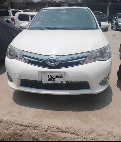 Toyota Corolla Axio 2014