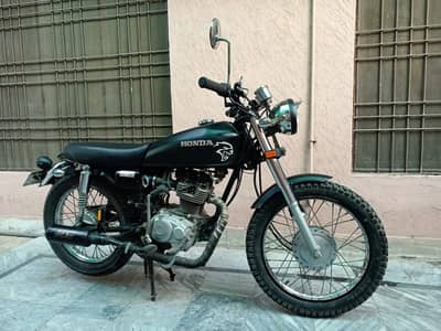 Honda CG 125 Custom Cafe Racer (2018) | Under 10k KM | SC Project