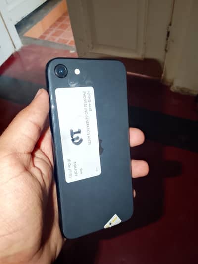 Apple iPhone SE