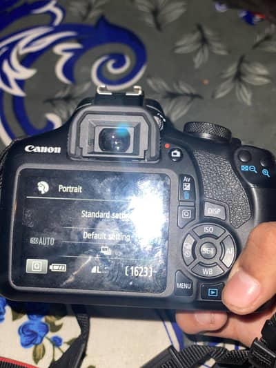 canon 2000d full eccries less used
