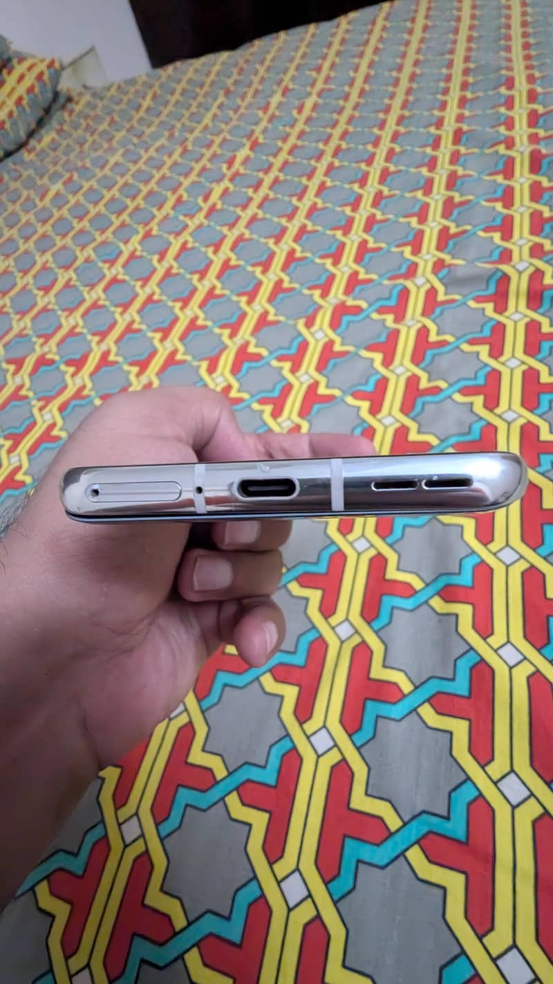 One Plus 9 Pro 5