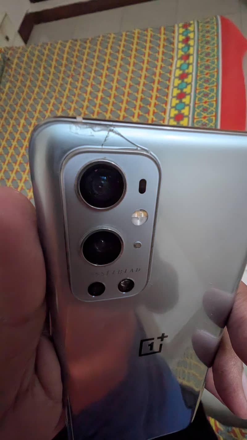 One Plus 9 Pro 6